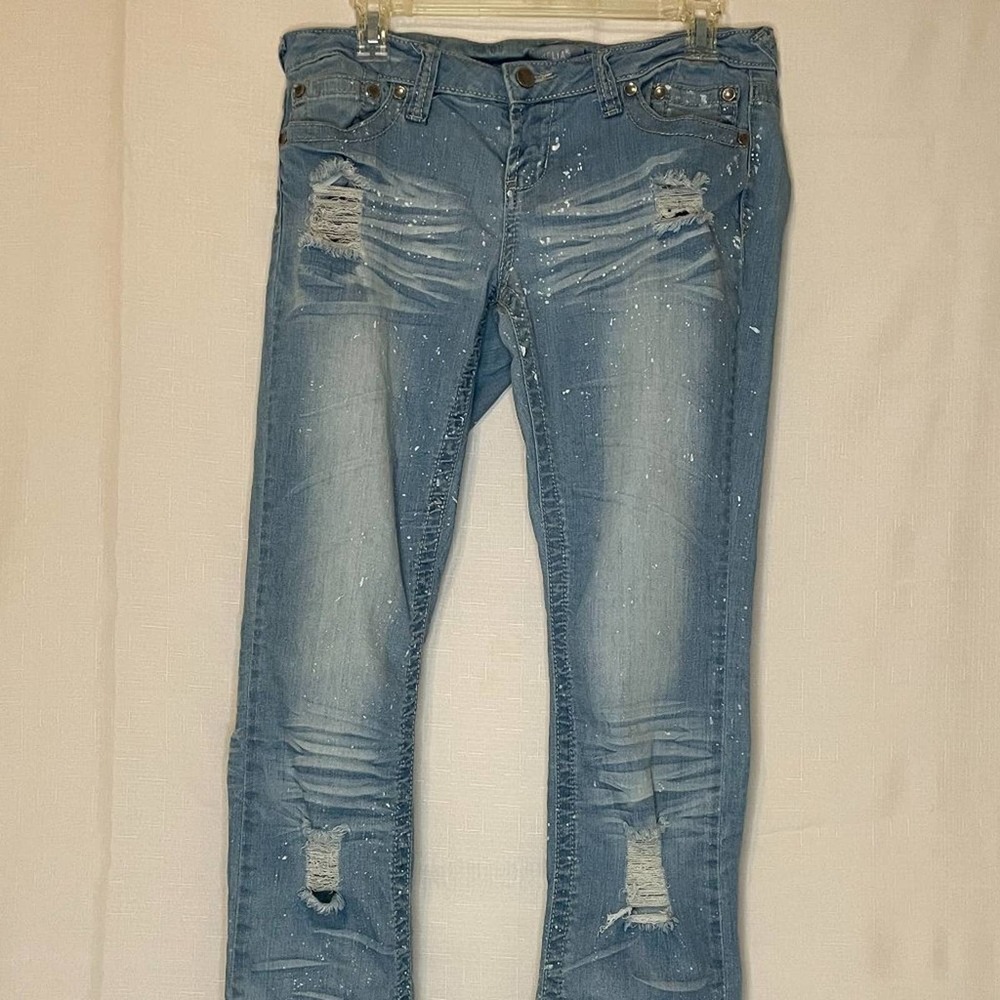 Women's dElia's Distressed Vintage Denim Size 9/10
